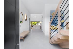 2467 HYDE PARK STREET, SARASOTA, FL 34239 - MLS#MFRA4674480