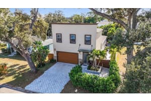 2224 TAMI SOLA STREET, SARASOTA, FL 34237 - MLS#MFRA4674515