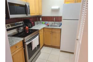 2763 WOODGATE LANE, SARASOTA, FL 34231 - MLS#MFRA4674522