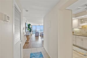 1212 BENJAMIN FRANKLIN DRIVE, SARASOTA, FL 34236 - MLS#MFRA4674526