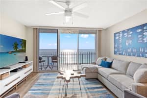 1212 BENJAMIN FRANKLIN DRIVE, SARASOTA, FL 34236 - MLS#MFRA4674526