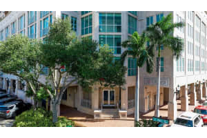 1350 MAIN STREET, SARASOTA, FL 34236 - MLS#MFRA4674555