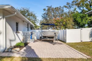 354 BURKE ROAD, VENICE, FL 34293 - MLS#MFRA4674658