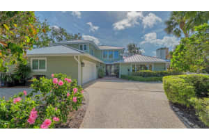 1042 CASEY KEY ROAD, OSPREY, FL 34229 - MLS#MFRA4674771