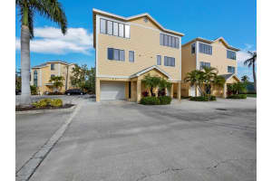 657 CEDARS COURT, LONGBOAT KEY, FL 34228 - MLS#MFRA4674836