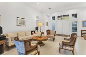 8576 WOODBRIAR DRIVE, SARASOTA, FL 34238 - MLS#MFRA4674889