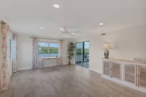 9397 MIDNIGHT PASS ROAD, SARASOTA, FL 34242 - MLS#MFRA4674922