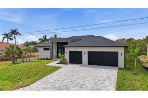 9660 PRESIDENT CIRCLE, PORT CHARLOTTE, FL 33981 - MLS#MFRA4674960