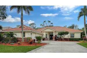 7018 COACHLIGHT STREET, SARASOTA, FL 34243 - MLS#MFRA4674982