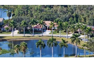 7018 COACHLIGHT STREET, SARASOTA, FL 34243 - MLS#MFRA4674982