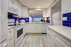 260 SANTA MARIA STREET, VENICE, FL 34285 - MLS#MFRA4675014