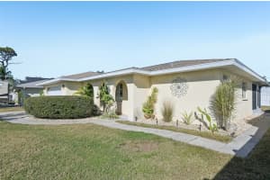 1741 BAYONNE STREET, SARASOTA, FL 34231 - MLS#MFRA4675033