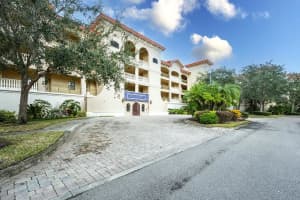 7702 LAKE VISTA COURT, LAKEWOOD RANCH, FL 34202 - MLS#MFRA4675035