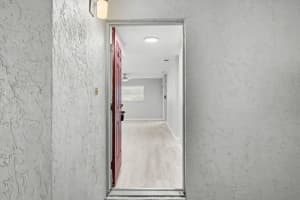 7217 CLOISTER DRIVE, SARASOTA, FL 34231 - MLS#MFRA4675102