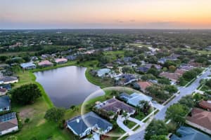 9910 Laurel Valley Avenue Cir, BRADENTON