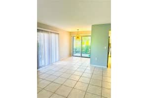 2200 BAHIA VISTA ST #B3, SARASOTA, FL 34239 - MLS#MFRA4675118