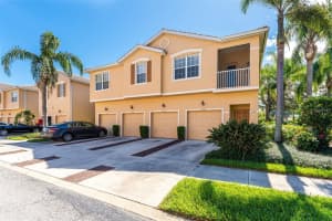 3450 Parkridge Cir #204, SARASOTA