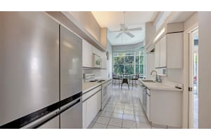 6723 PASEO CASTILLE, SARASOTA, FL 34238 - MLS#MFRA4675135