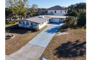 2452 WHIPPOORWILL CIRCLE, SARASOTA, FL 34231 - MLS#MFRA4675147