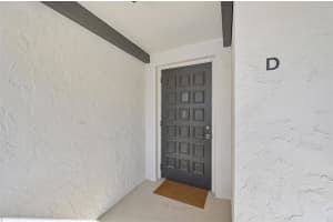 744 AVENIDA ESTANCIA #142, VENICE, FL 34292 - MLS#MFRA4675156