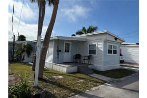 2601 GULF DRIVE, BRADENTON BEACH, FL 34217 - MLS#MFRA4675193