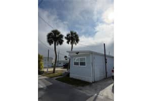 2601 GULF DRIVE, BRADENTON BEACH, FL 34217 - MLS#MFRA4675193