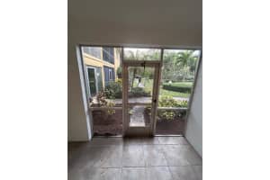 2155 WOOD STREET, SARASOTA, FL 34237 - MLS#MFRA4675223