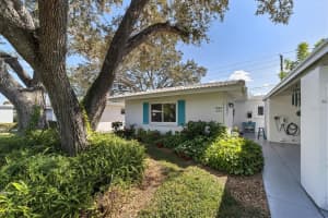 3806 ROXANE BOULEVARD, SARASOTA, FL 34235 - MLS#MFRA4675238