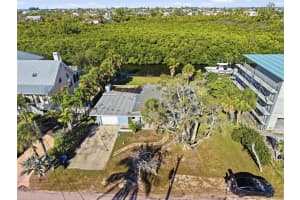 514 77TH STREET, HOLMES BEACH, FL 34217 - MLS#MFRA4675241