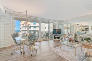 6518 MIDNIGHT PASS ROAD, SARASOTA, FL 34242 - MLS#MFRA4675259