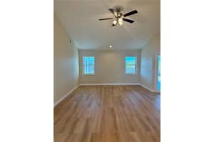 3541 65TH AVENUE CIRCLE, SARASOTA, FL 34243 - MLS#MFRA4675271