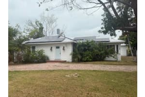 617 Siesta Dr, SARASOTA 617 Siesta Dr, SARASOTA