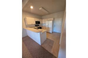 2608 NEWCOMB COURT, SUN CITY CENTER, FL 33573 - MLS#MFRA4675311