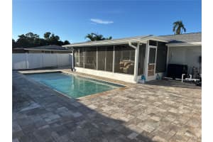 6841 ROXBURY DRIVE, SARASOTA, FL 34231 - MLS#MFRA4675332