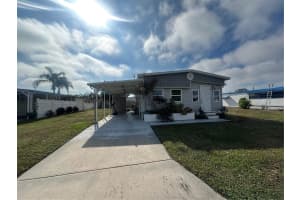 204 52nd Avenue Plz E, BRADENTON 204 52nd Avenue Plz E, BRADENTON