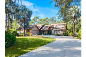 4729 OAK RUN DRIVE, SARASOTA, FL 34243 - MLS#MFRA4675346