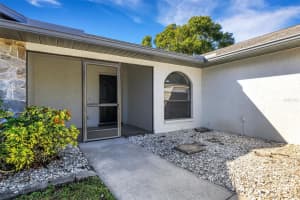 5860 MILTON AVENUE, SARASOTA, FL 34243 - MLS#MFRA4675386