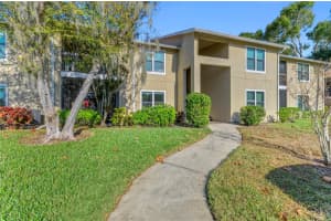 4045 Crockers Lake Blvd #2215, SARASOTA