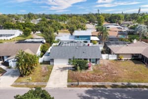 2105 39TH STREET, BRADENTON, FL 34205 - MLS#MFRA4675407
