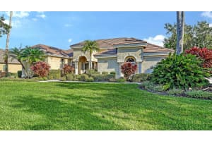 10084 CHERRY HILLS AVE CIR, BRADENTON, FL 34202 - MLS#MFRA4675480