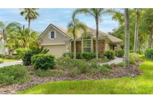 6715 PEBBLE BEACH WAY, LAKEWOOD RANCH, FL 34202 - MLS#MFRA4675484