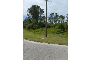 MATTOX CIR, NORTH PORT, FL 34288 - MLS#MFRA4675530