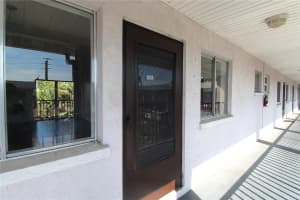 3101 BEE RIDGE ROAD, SARASOTA, FL 34239 - MLS#MFRA4675531