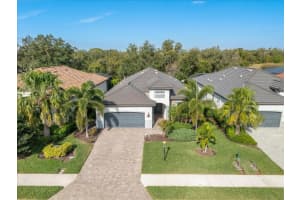 16717 BWANA PLACE, LAKEWOOD RANCH, FL 34211 - MLS#MFRA4675580