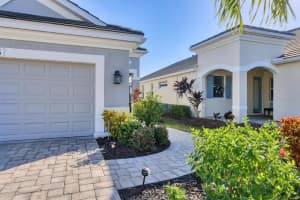 7545 ALUMNI TRAIL, SARASOTA, FL 34243 - MLS#MFRA4675595