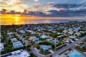 314 61ST STREET, HOLMES BEACH, FL 34217 - MLS#MFRA4675614
