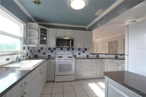 3919 27TH PARKWAY, SARASOTA, FL 34235 - MLS#MFRA4675621