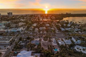 130 N BLVD OF THE PRESIDENTS, SARASOTA, FL 34236 - MLS#MFRA4675641