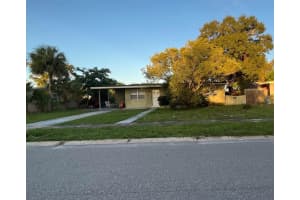 865 Canada St Ne, PALM BAY