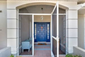 556 SILK OAK DRIVE, VENICE, FL 34293 - MLS#MFRA4675659